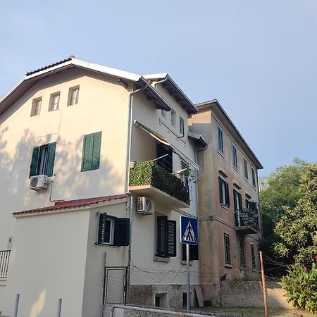 Relax And Enjoy Apartments Spalato Esterno foto