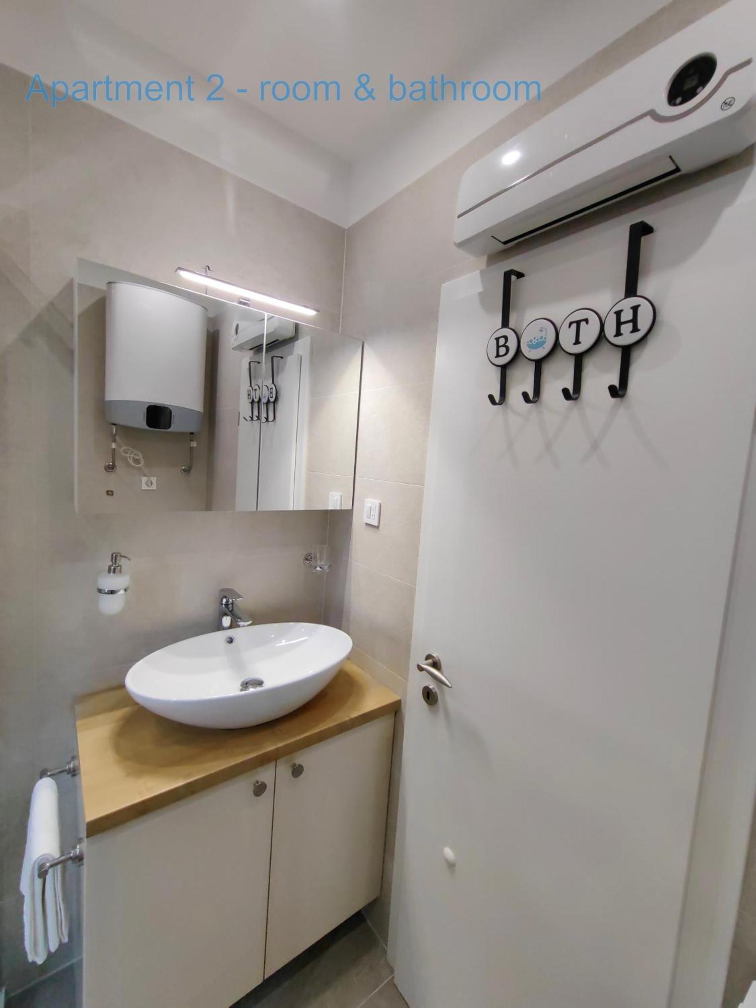 Relax And Enjoy Apartments Spalato Esterno foto