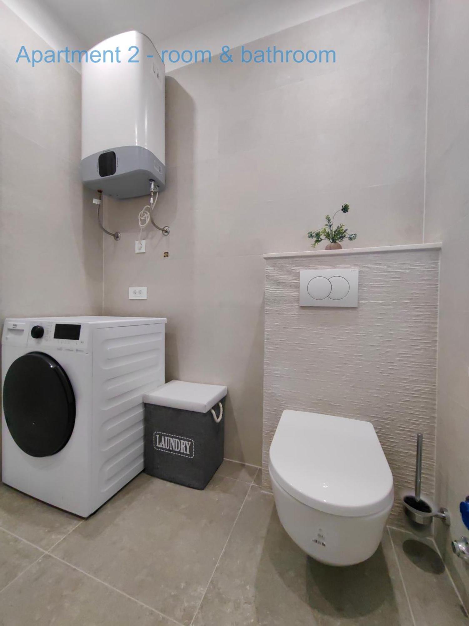 Relax And Enjoy Apartments Spalato Esterno foto