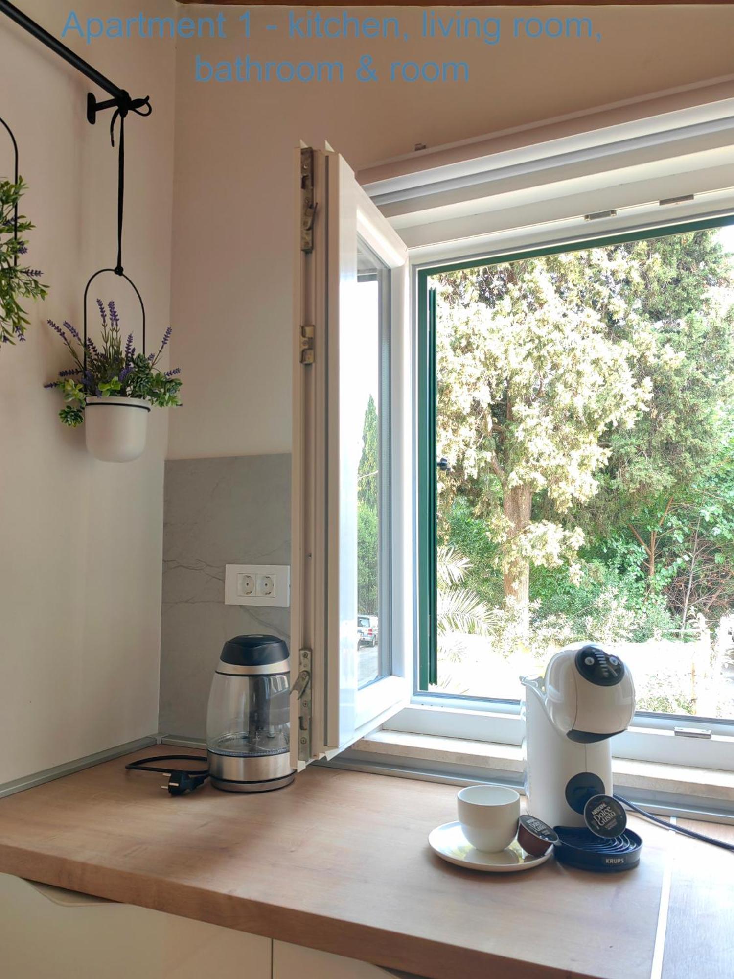 Relax And Enjoy Apartments Spalato Esterno foto