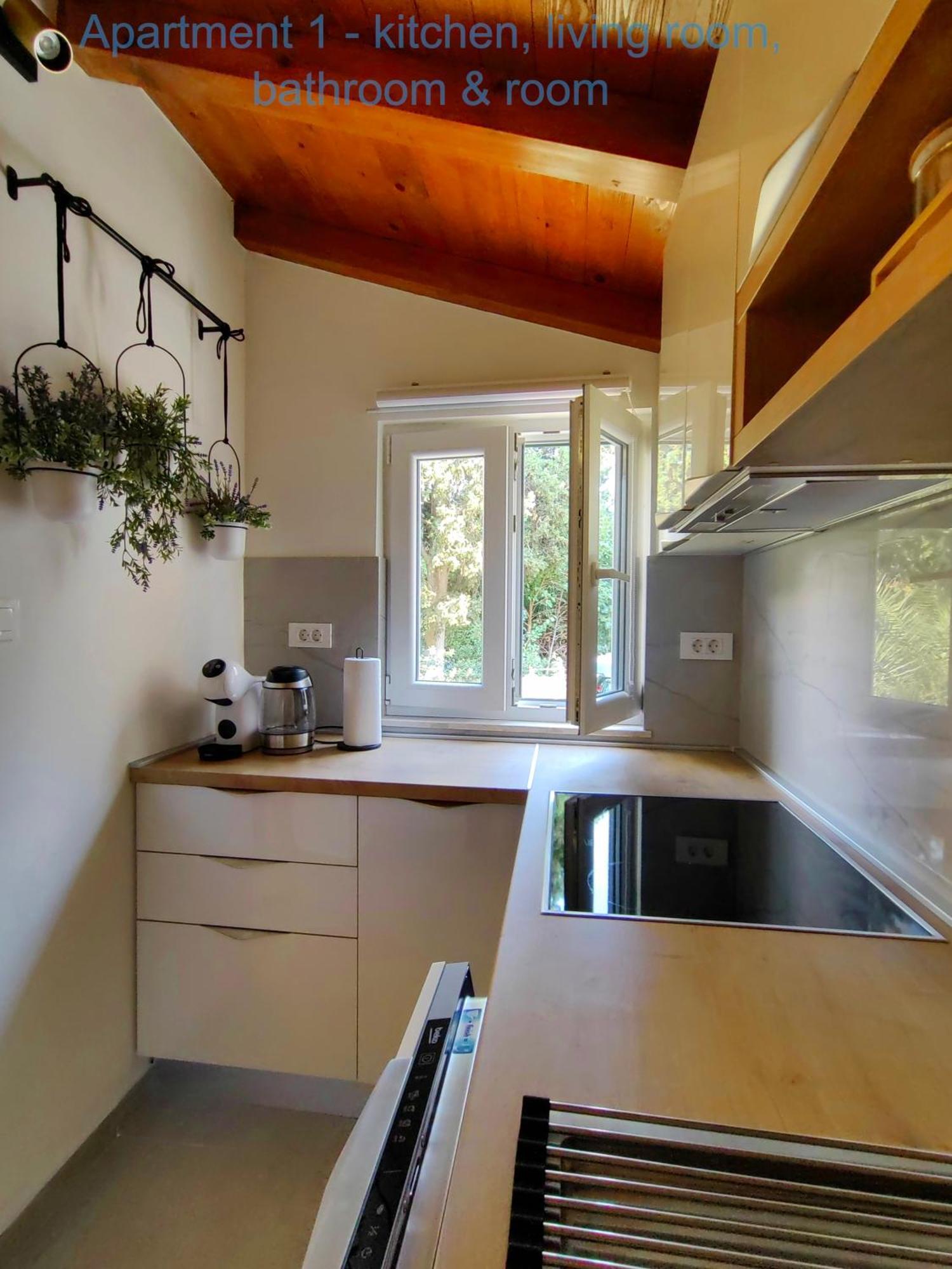 Relax And Enjoy Apartments Spalato Esterno foto
